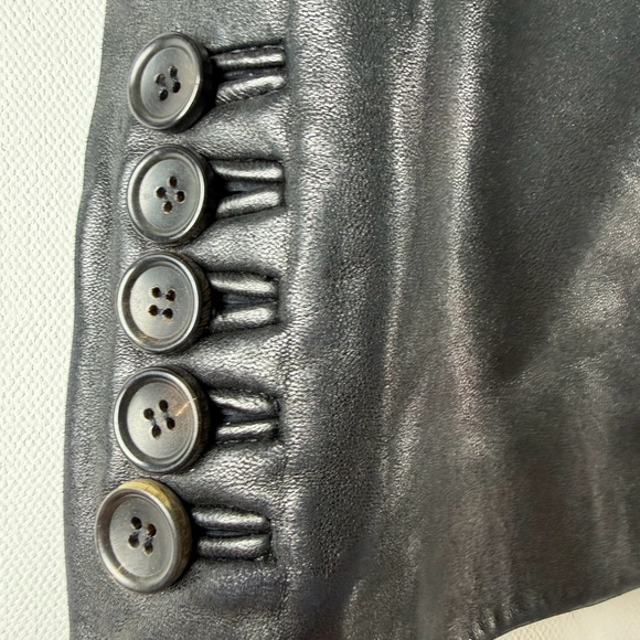 GUCCI Leather Trench Coat Men’s Small Color Black Authenticated REAL REAL - Picture 9 of 16